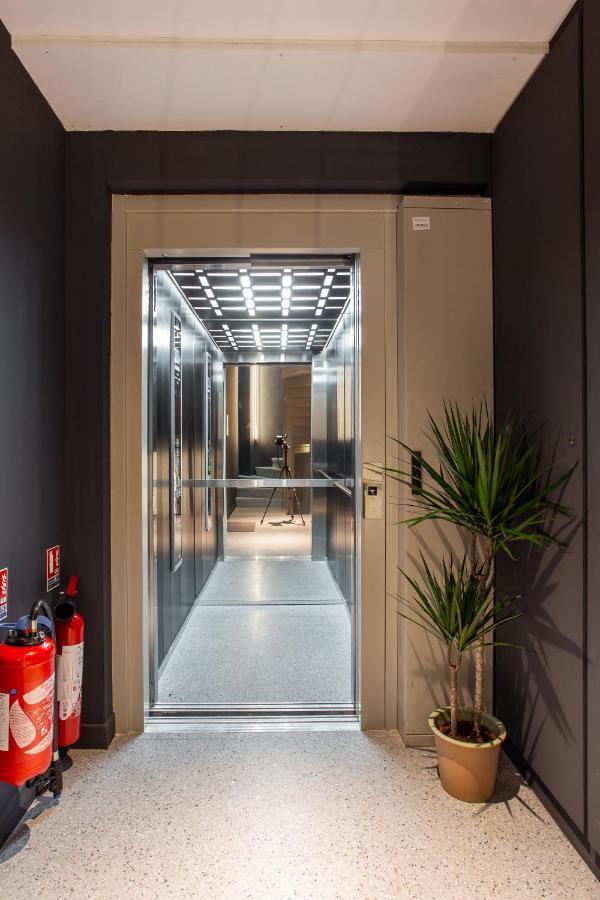 Cmg Residence Caire Saint-Denis Paris Bagian luar foto